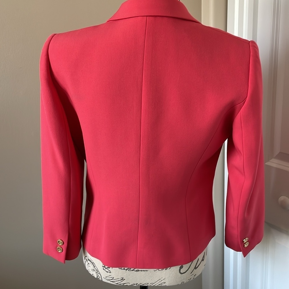 EUC Tahari Women’s Petite Hot Coral Blazer 3/4 sleeves in size 4​​ - Picture 4 of 7